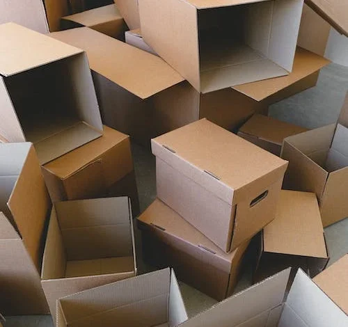 3 dicas criativas para reutilizar caixas de papelão 1 Reutilizar caixas de papelão