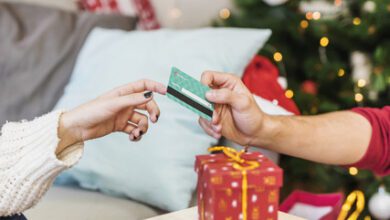 Top 10 Presentes Memoráveis para Surpreender no Natal | Guia de Escolha de Presentes - 2023 1 Comprar presente de natal com cartão de crédito